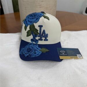 Floral Embroidered SnapBack Los Angeles Dodgers Hat